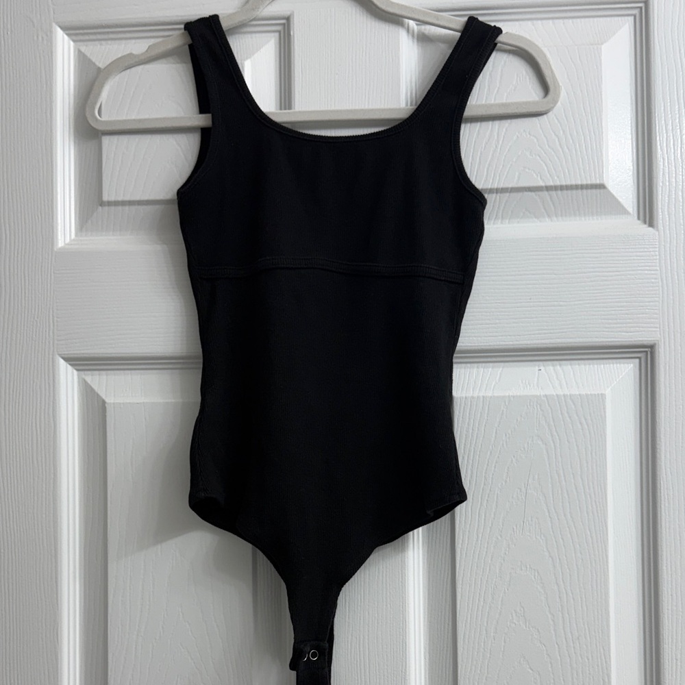ReoRia Classic Black Ribbed Bodysuit